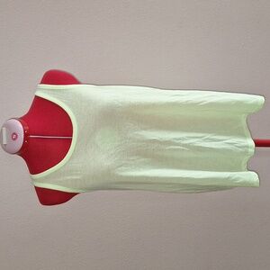 Women's Lightweight Scoop Neck Tank Top - Size XL